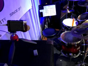 ドラムアップ用にSony MV1を使用。